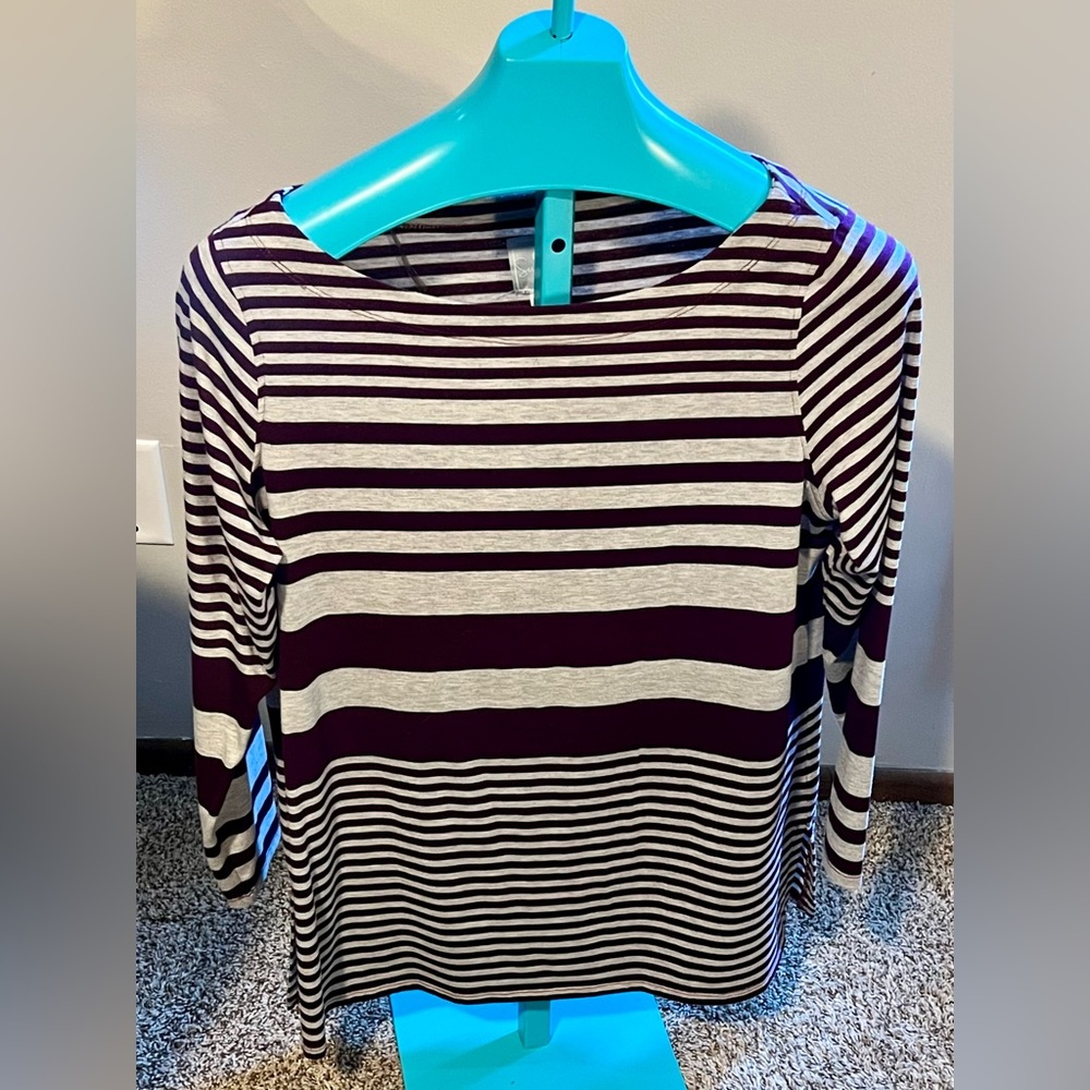 💜 BOGO Ladies Sunday 3/4 Sleeve Top - Size Large